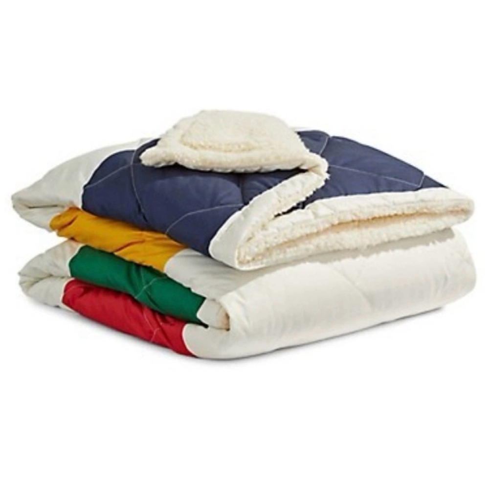 Hudson’s Bay (HBC) cabin throw
